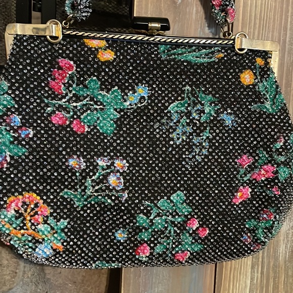 👛 SOLD Vintage Beaded Evening Bag - Picture 14 of 16